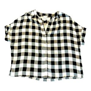 NWT Plaid Button Down Short Sleeve Shirt Gingham Black White Gold Accent XS